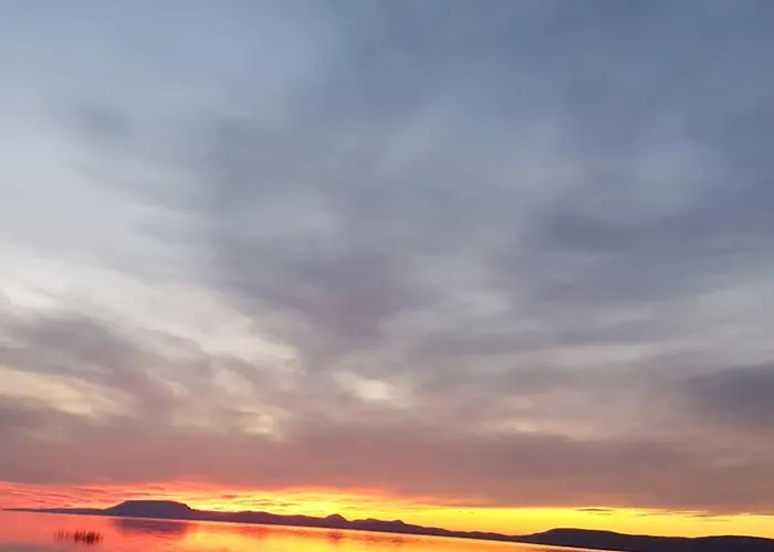 Lägenhet Csalad-barat Balatonlelle